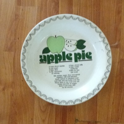 Ceramic Round Pie Dish Apple Pie Recipe Theme White Green Brown One-Piece