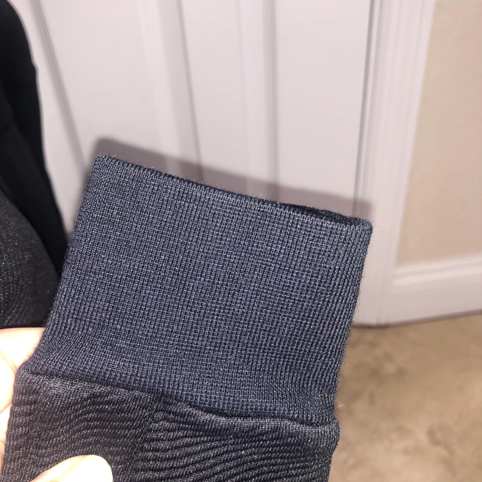 LOUIS VUITTON（LV） Louis Vuitton Uniformi Donna Piccola Giacca Nera Ritagliata a Costine con Spalline