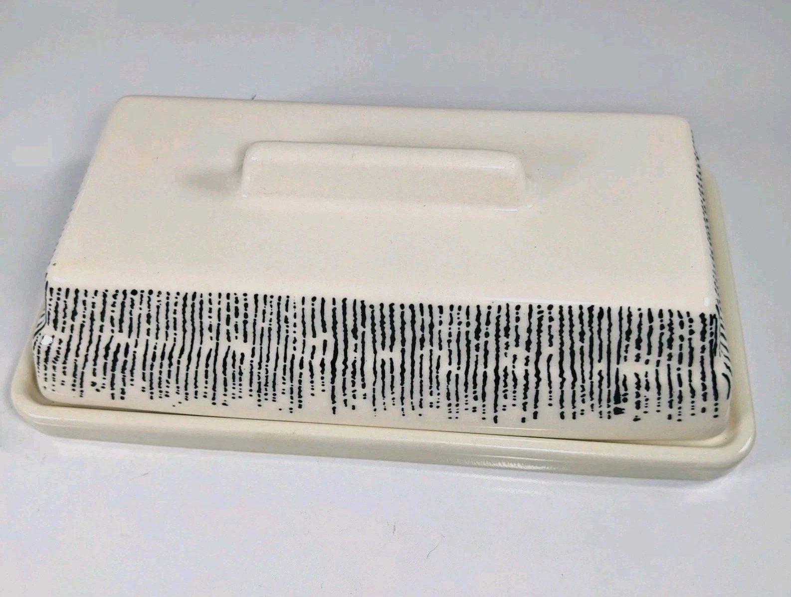 Thyme & Table Large Butter Cheese Serving Dish Vintage Kitchen Stoneware