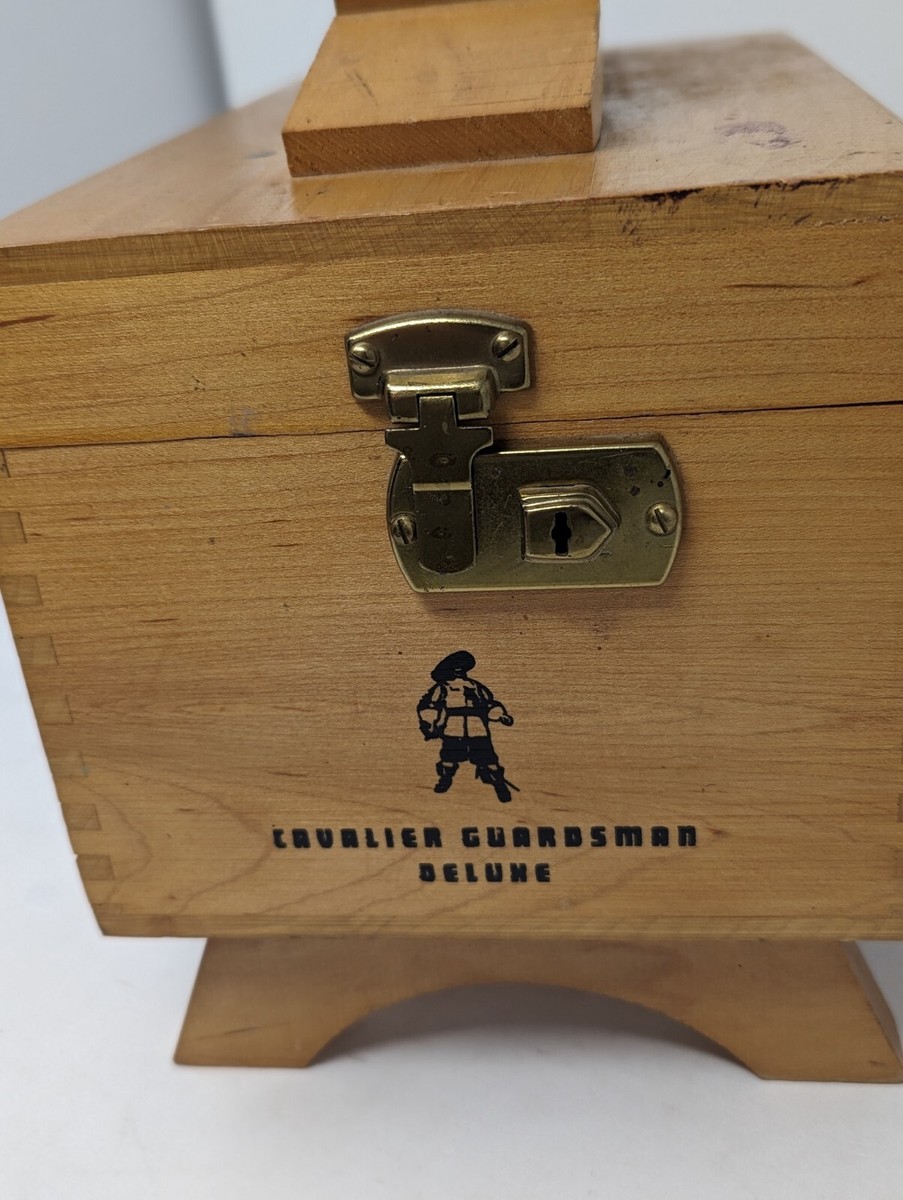 Vintage Cavalier Guardsman Deluxe Shoe Wooden Dovetail Shoeshine