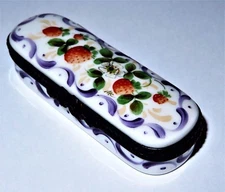 LIMOGES FRANCE- VINTAGE FLORAL PIN/NEEDLE BOX - FLOWER & STRAWBERRY VINES - "MC"