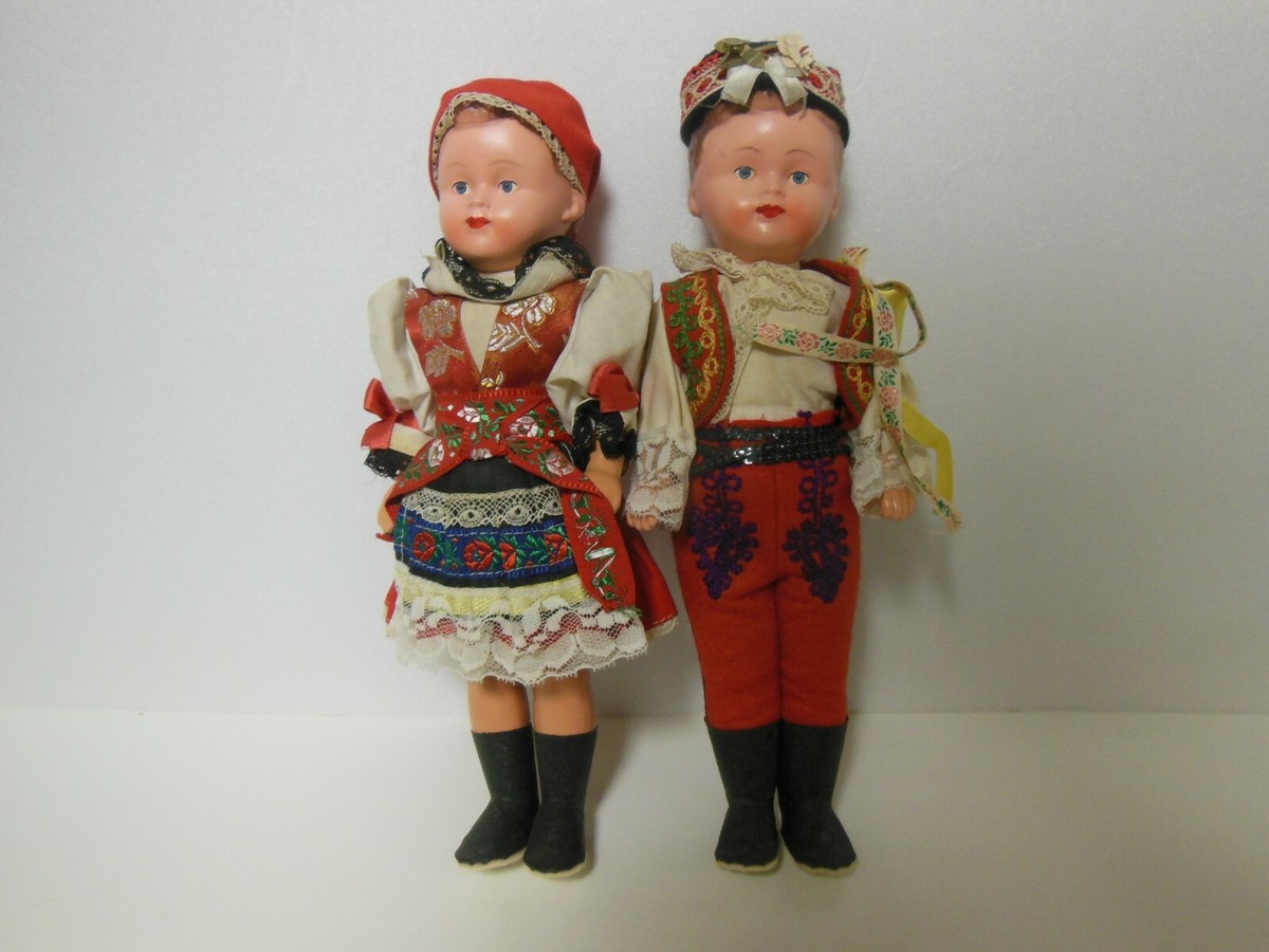 LOT 30 POUPEE REGIONALE DE COLLECTION VETEMENT ET COIFFE D'ORIGINE | Australia