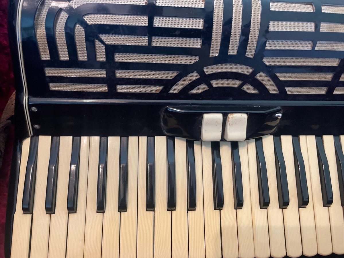 Paolo Soprani Accordian Vintage 1950's 41 Keys 120 Buttons