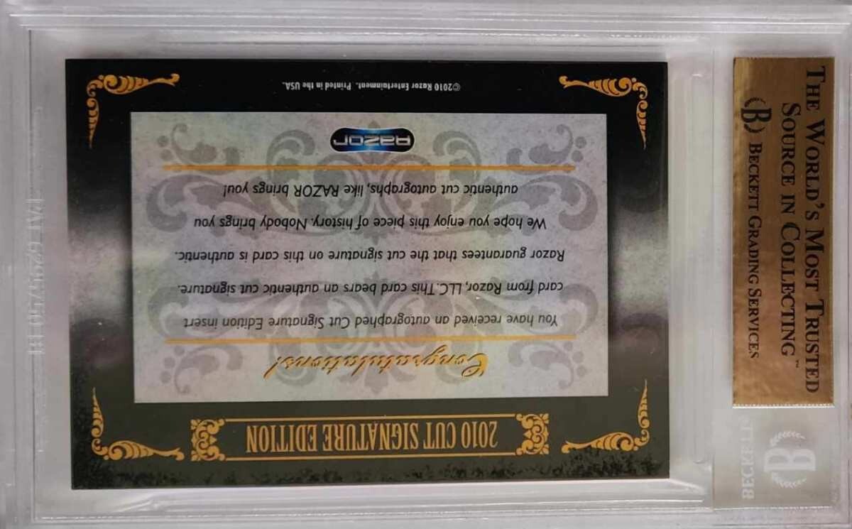 AMANDA SEYFRIED 2010 Razor CUT SIGNATURE AUTOGRAPH Auto #'d 2/6