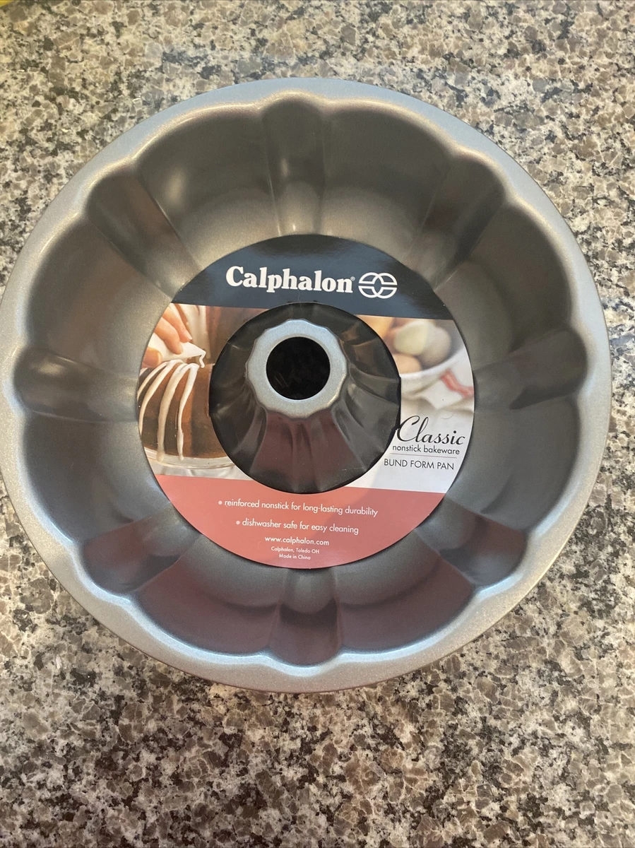 Classic 10-inch Bundt Cake Pan