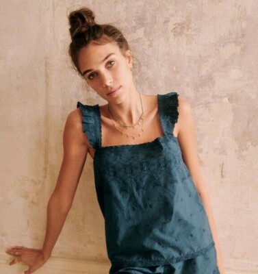 【Sezane】グレーでクールに魅せる Romieサングラス Sezane Alessandro Jumper — zory mory
