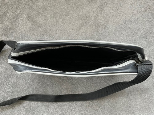 Bolso Mensajero de Hombro Cruzado Lonsdale Graffiti De Colección Auténtico Raro - Imagen 6 de 9