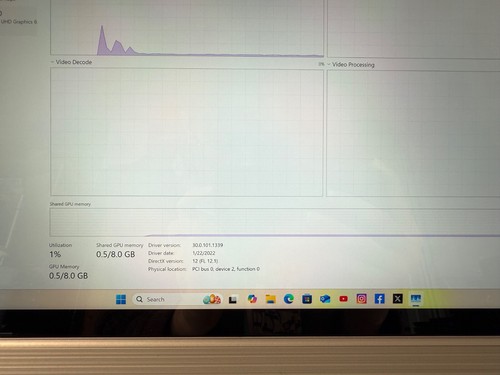 Microsoft Surface Book 2 Core i7 8th generation with 16GB RAM and 1TB SSD - Picture 6 of 8