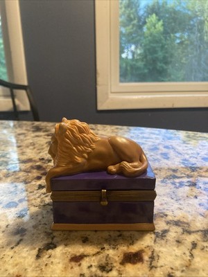 BOMBAY CO. LION TRINKET BOX PORCELAIN HINGED BLUE GOLD 1998