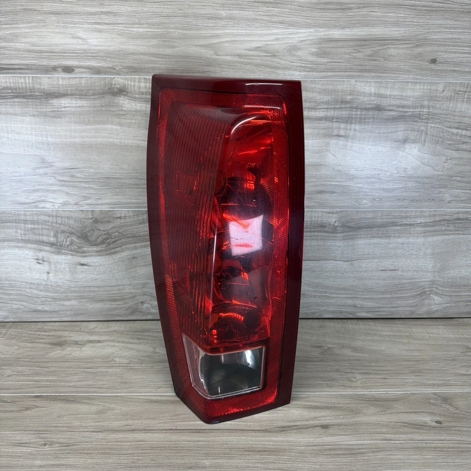 02-06 Conjunto de luces traseras Cadillac Escalade EXT conductor fabricante de equipos originales lado izquierdo derecho Foto 2 de 4