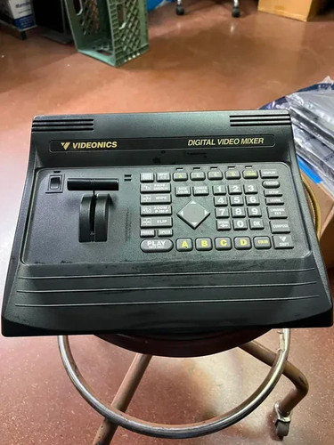 Videonics MX-1 NTSC Digital Video Mixer 4-Input Switcher TBC Effects UNTESTED AS