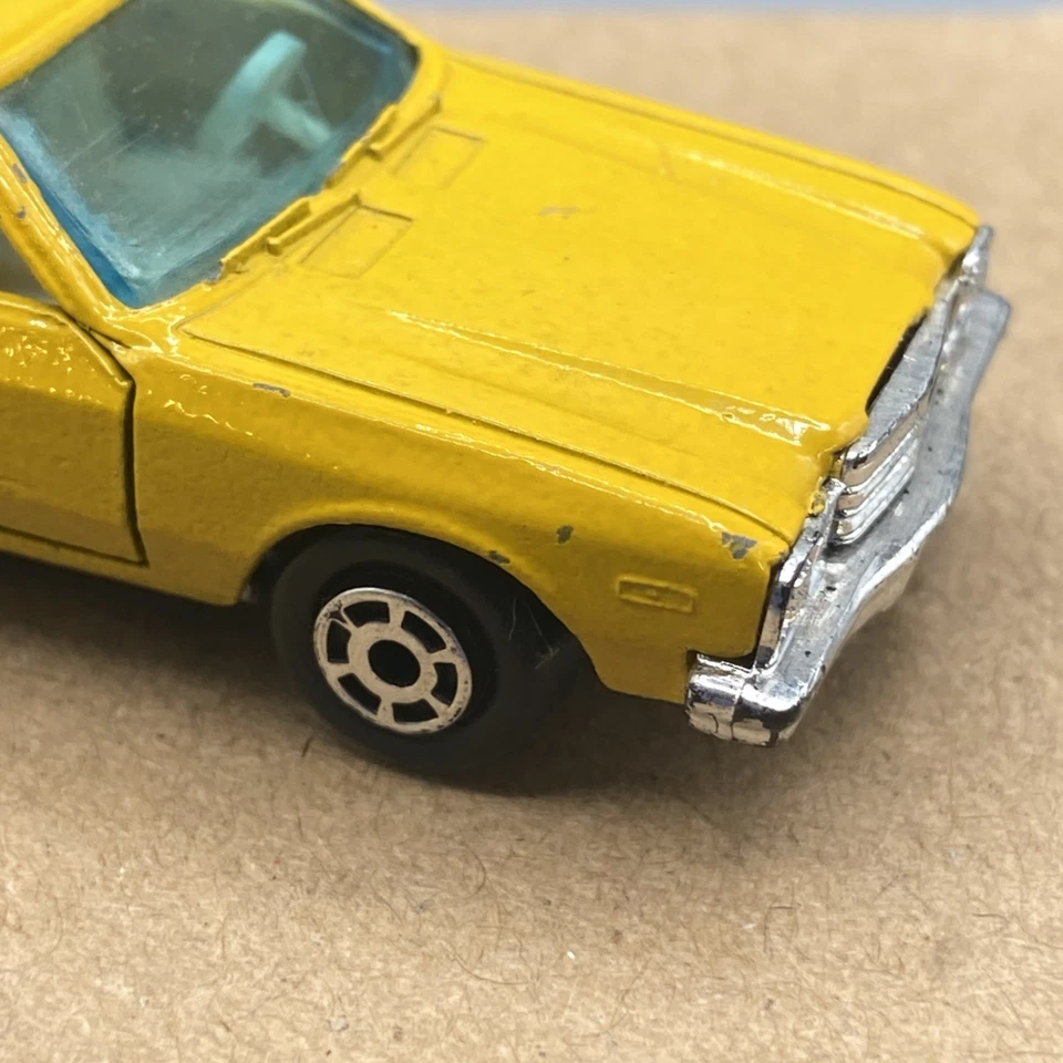 YATMING YELLOW DODGE ASPEN 1:64 DIECAST, NO. 1056 - Image 2 of 4