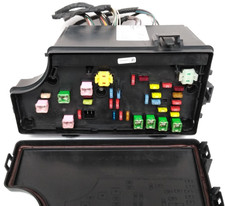 2011-2014 Chrysler 200 Se Sxt Dodge 2012 2013 Avenger Fuse Box 2.4l 3.6l E88-ad 2011-2014 Chrysler 200 Se Sxt Dodge 2012 2013 Avenger Fuse Box 2.4l 3.6l E88-ad