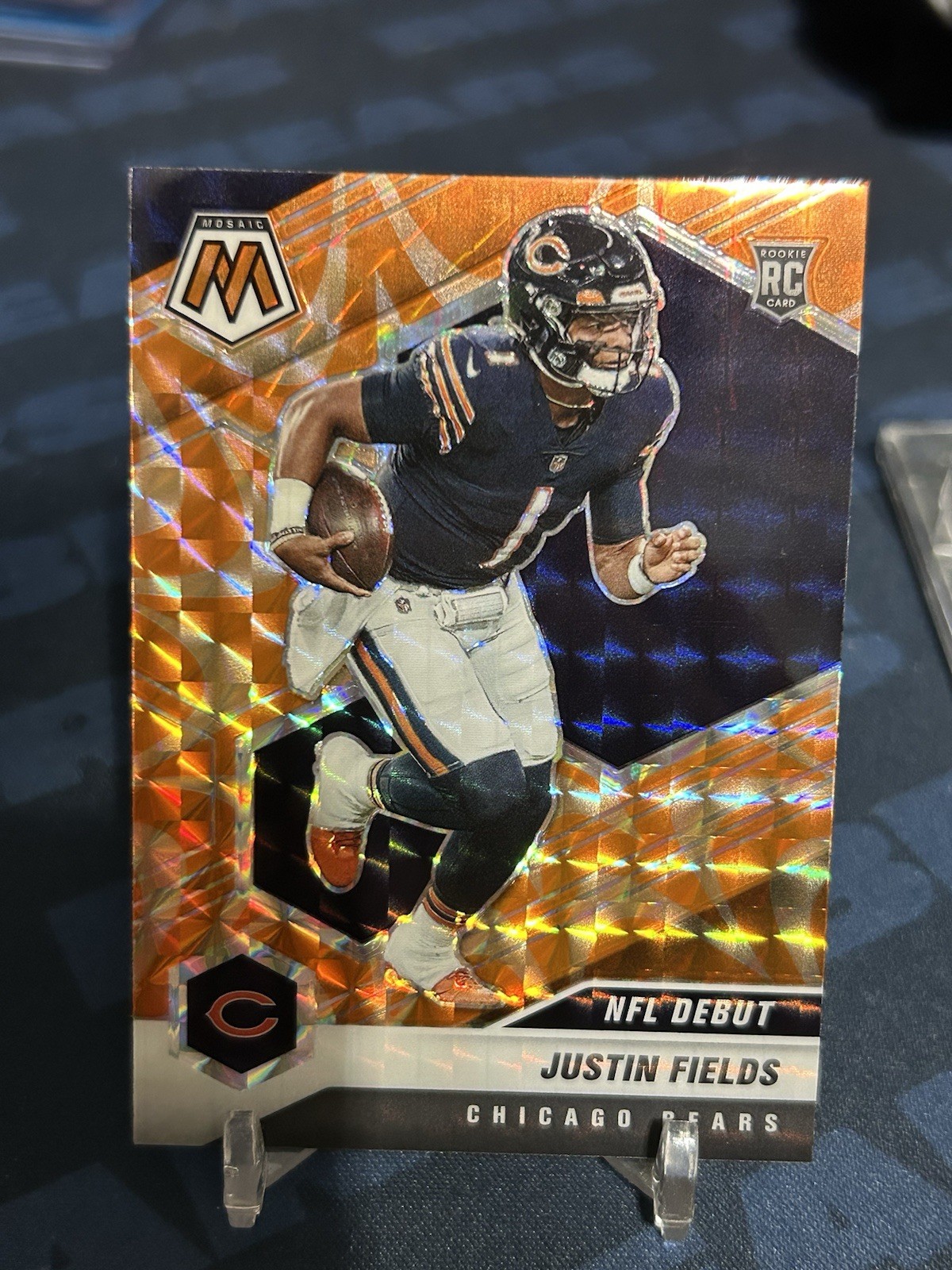 2021 Panini Mosaic NFL Debut Reactive Orange Prizm Justin Fields #242 Rookie RC