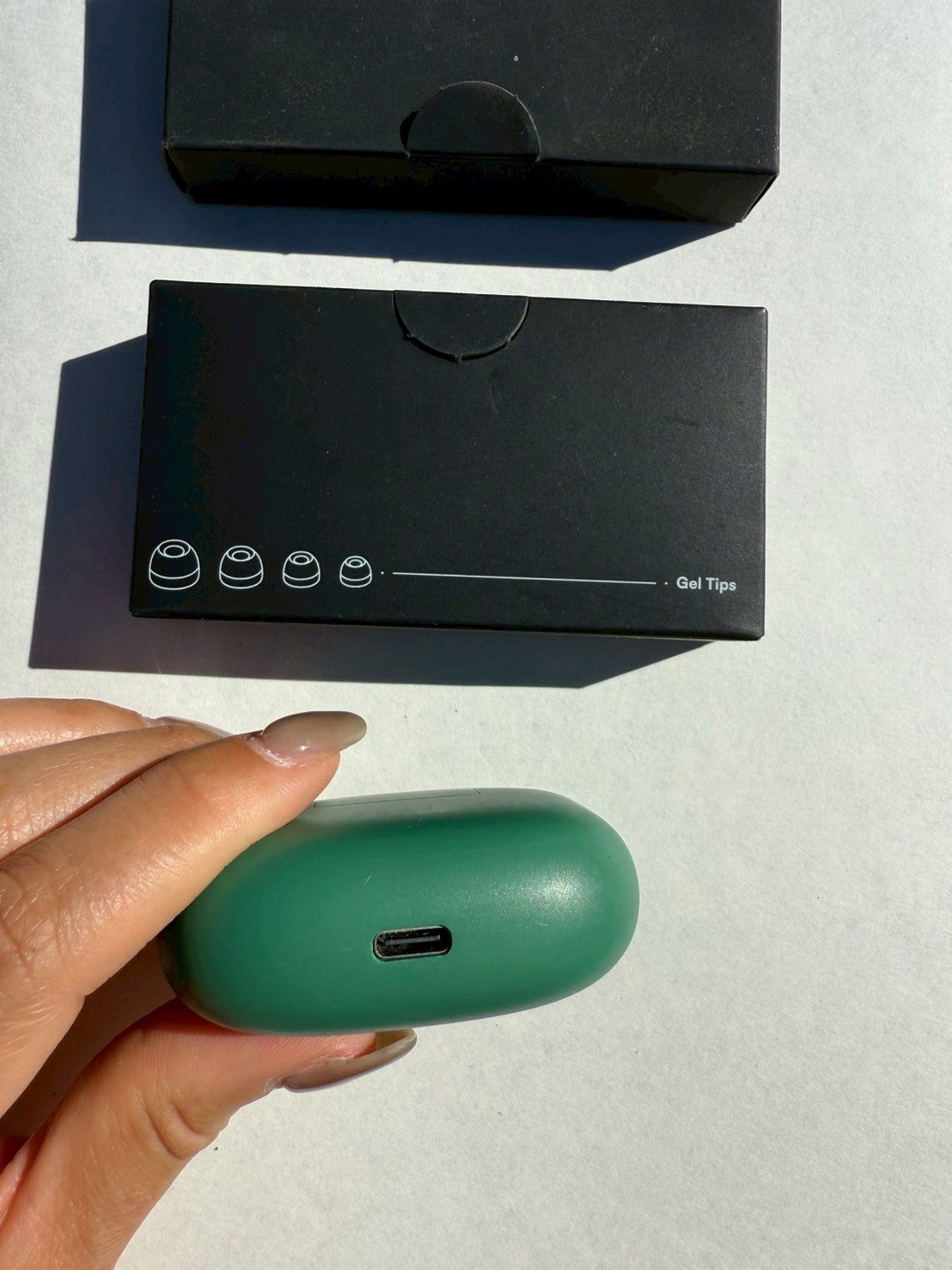 Raycon Everyday Earbuds Plus Wireless Bluetooth Headphones Charging Case - Green