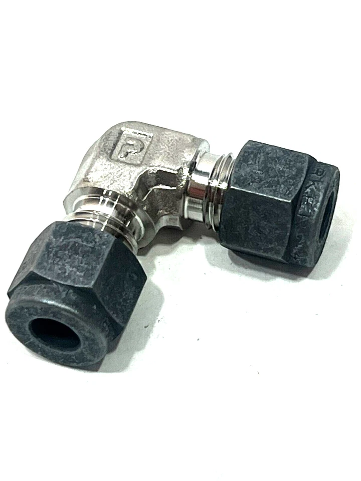 Lot of 9x PARKER 4-4 EBZ-SS 1/4" CPI 316 SS Union Elbow - Image 2 of 3