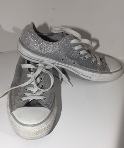 silver sparkly converse