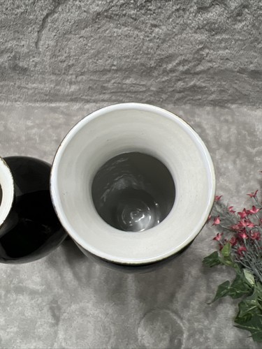 Juego de 2 jarrones negros + flores Two's Company Tozai Spindale - Imagen 8 de 11
