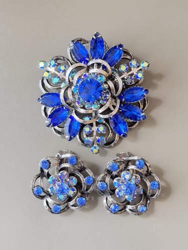 Vintage SELINI Selro Flower Brooch & Earring Set, Sapphire Blue Crystal!
