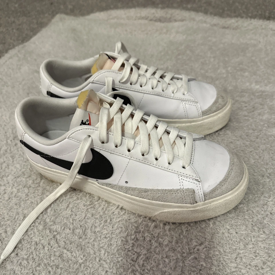 Size 6.5 - Nike Blazer Platform Low White Black W - Image 2 of 4