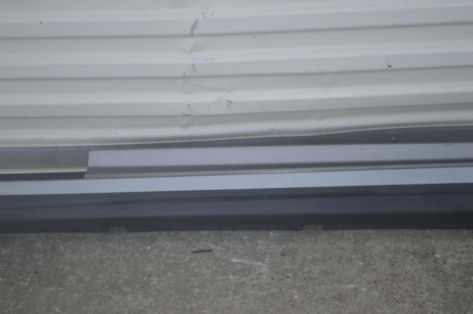 2014-2019 MASERATI GHIBLI LEFT DRIVER SIDE ROCKER MOLDING PANEL COVER OEM