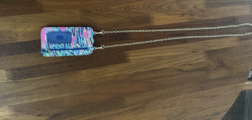 Bolsa de identificación de teléfono celular de viaje LILLY PULITZER con cadena Foto 3 de 4