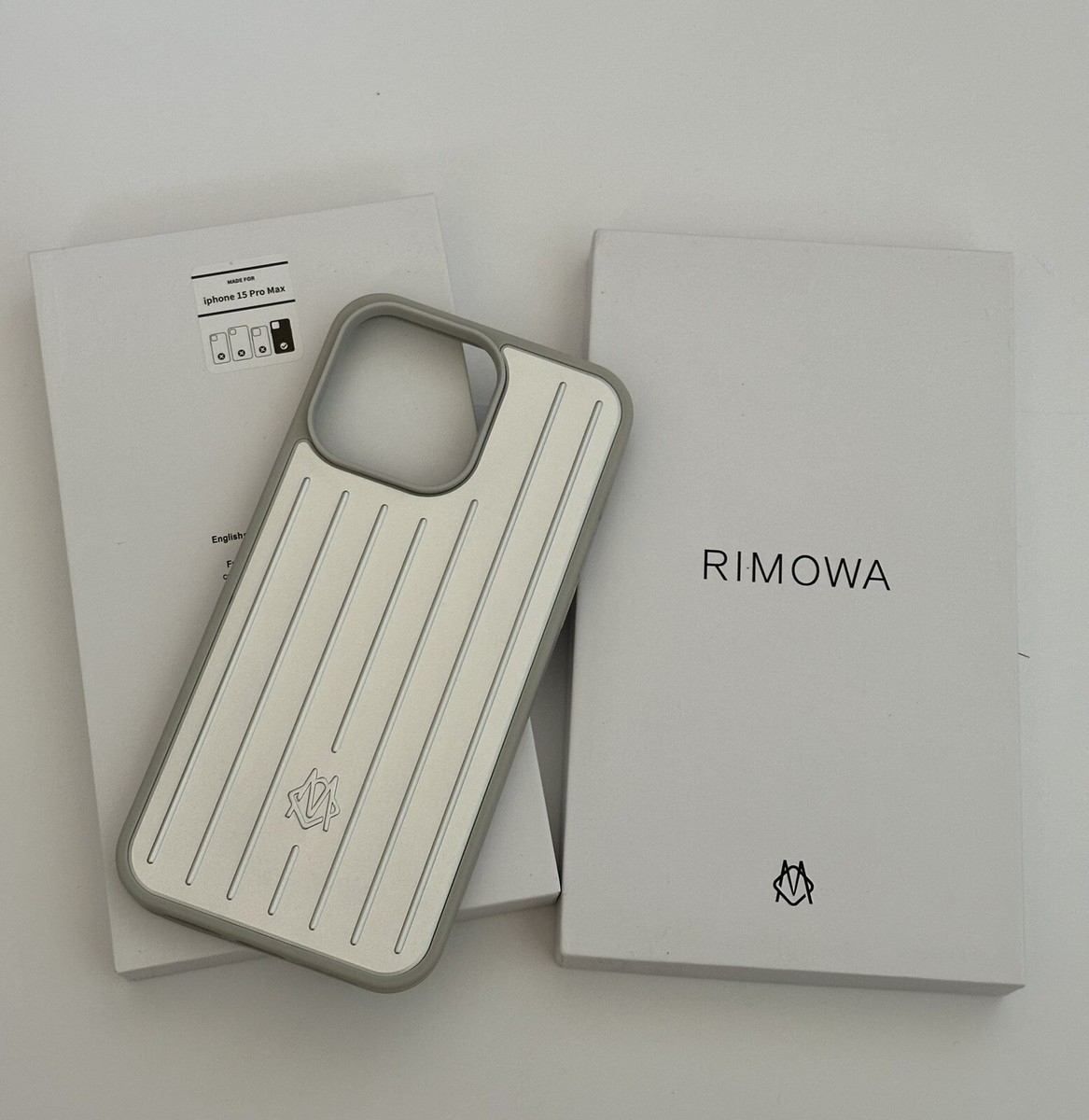 RIMOWA iPhone 15PRO MAX用ケース Rimowa iPhone 15 Pro Max Case Matte Black in Polycarbonate - US