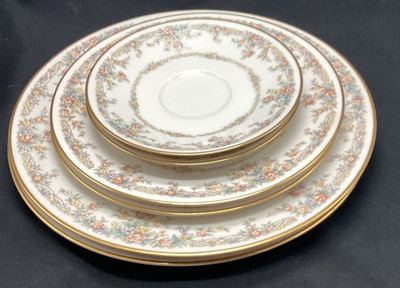 Vtg China, Noritaki Ivory 7246, 2 Place Setting, Very good cond, -ships free