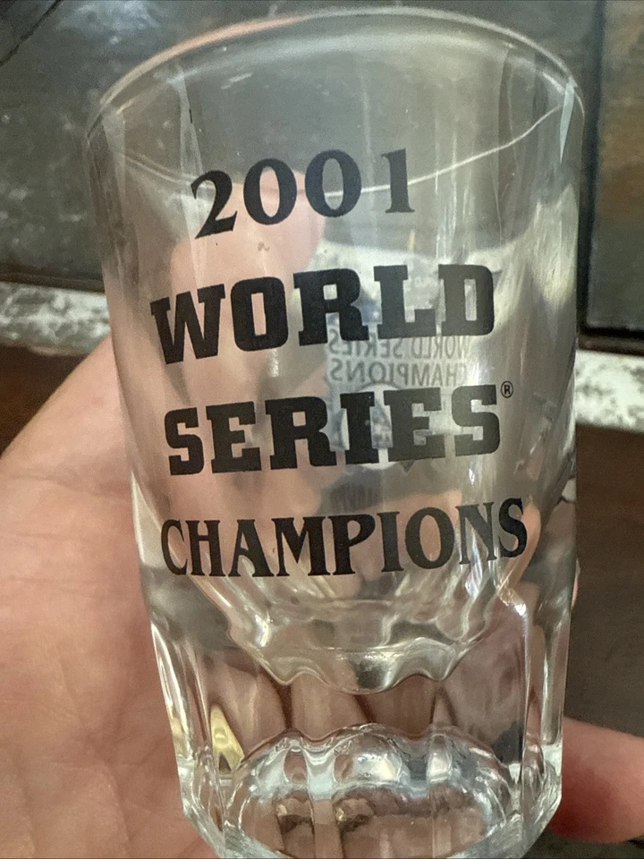 MLB ARIZONA DIAMONDBACKS WORLD SERIES 2001 Champions Shot Glass w/ MLB Sticker - Image 4 of 4