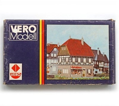 737020 23405 HO H0 1:87 Vintage VERO MODELL Stadthouse mit Laden , made in GDR