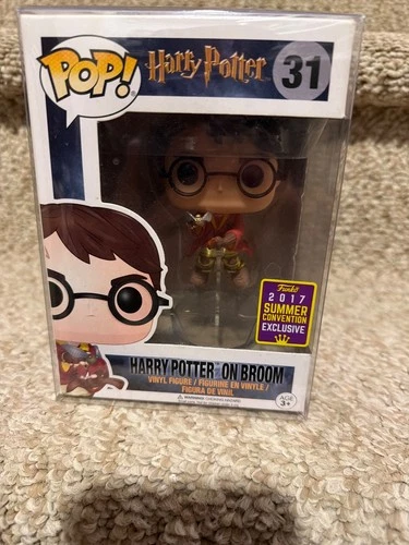Funko POP! Movies Harry Potter on Broom #31 2017 Summer Con Exclusive