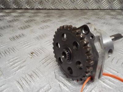 E-① Kawasaki ZX7R ZX-7R 1996-2001 Engine Oil Pump | eBay UK