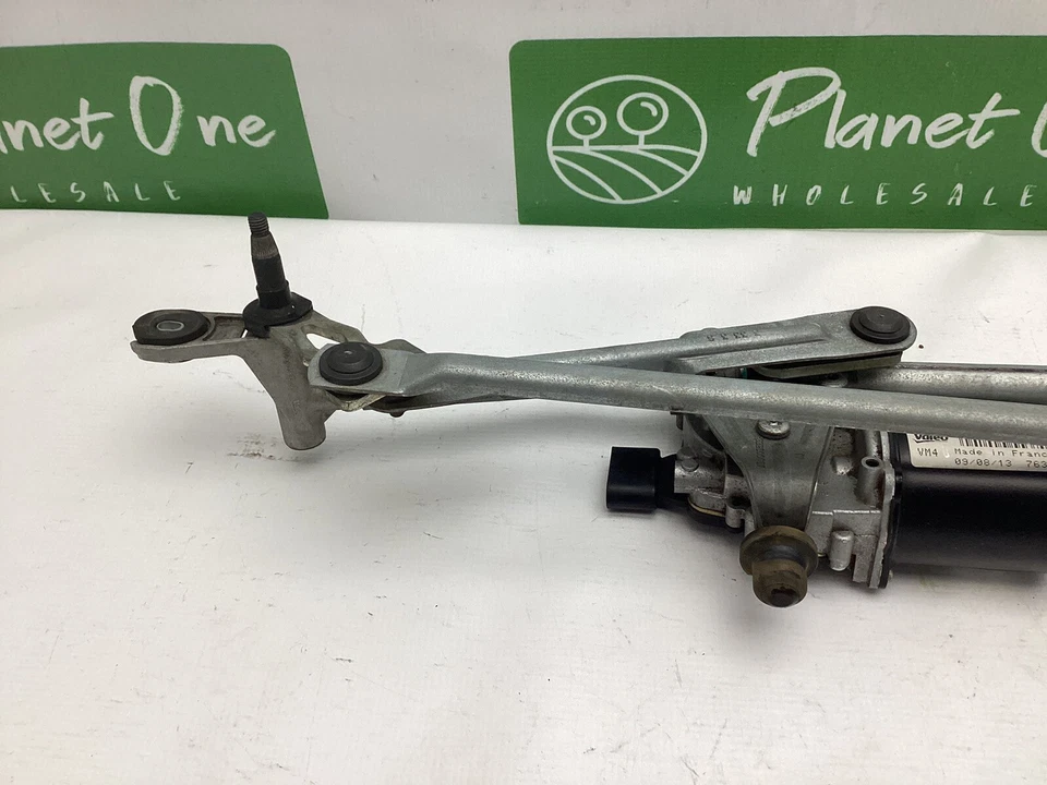 OEM 2014-2017 FIAT 500L LIMPIAPARABRISAS DELANTERO LIMPIAPARABRISAS MOTOR MONTAJE 51922018 Foto 3 de 4