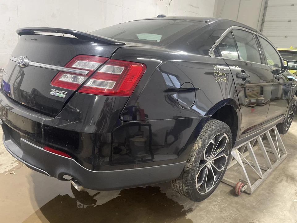 Módulo de controle de carroceria usado serve: 2014 Ford Taurus Body Control BCM sob painel por c - Imagem 3 de 4