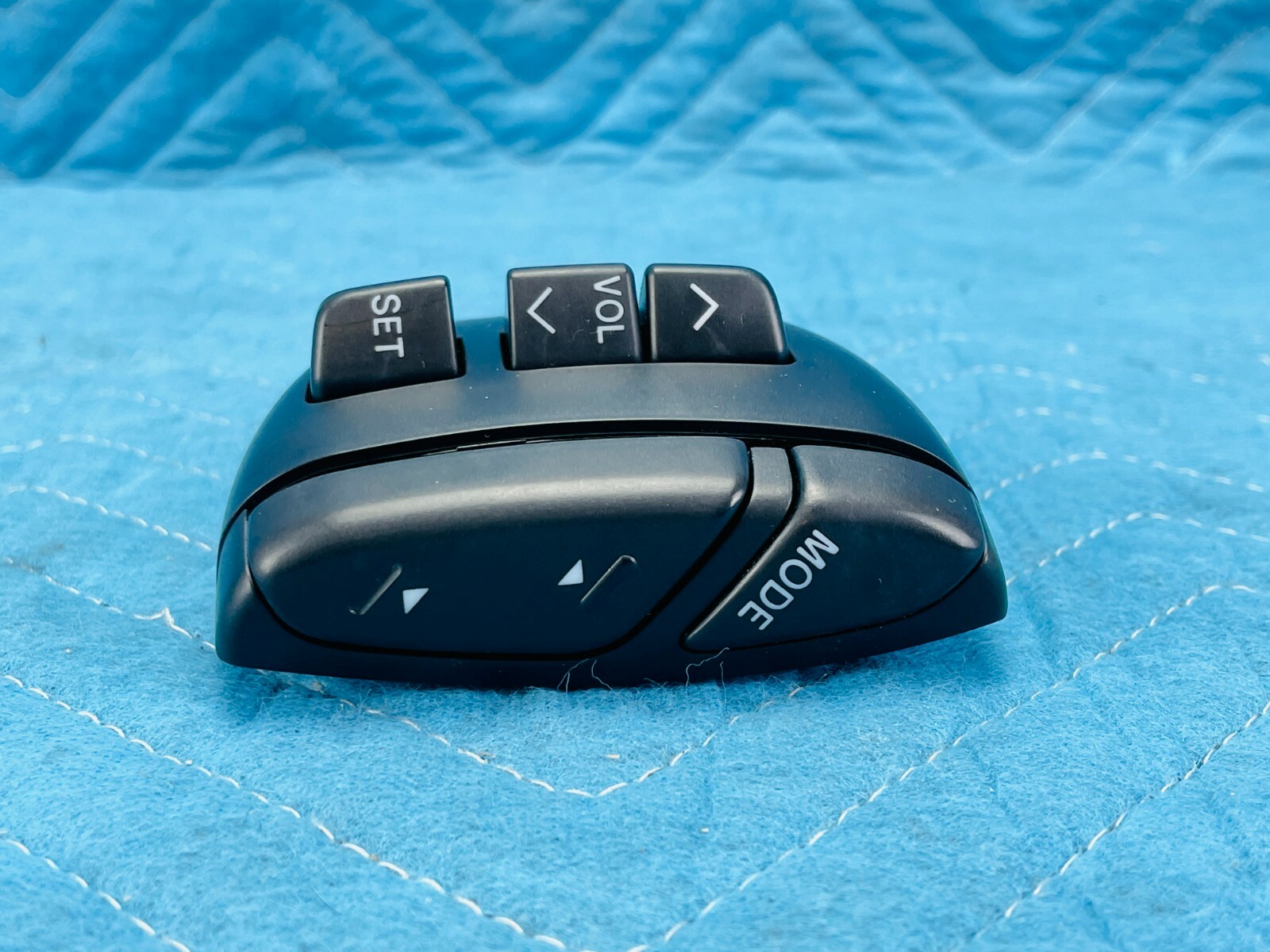 Lexus SC430 Steering Wheel Audio Modulator Switch 20022009 OEM eBay