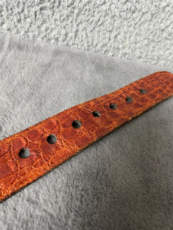 Johnny Farah Alligator Belt Leather Womens M Brown Brass Gold Tone Metal Buckle - Image 4 of 4