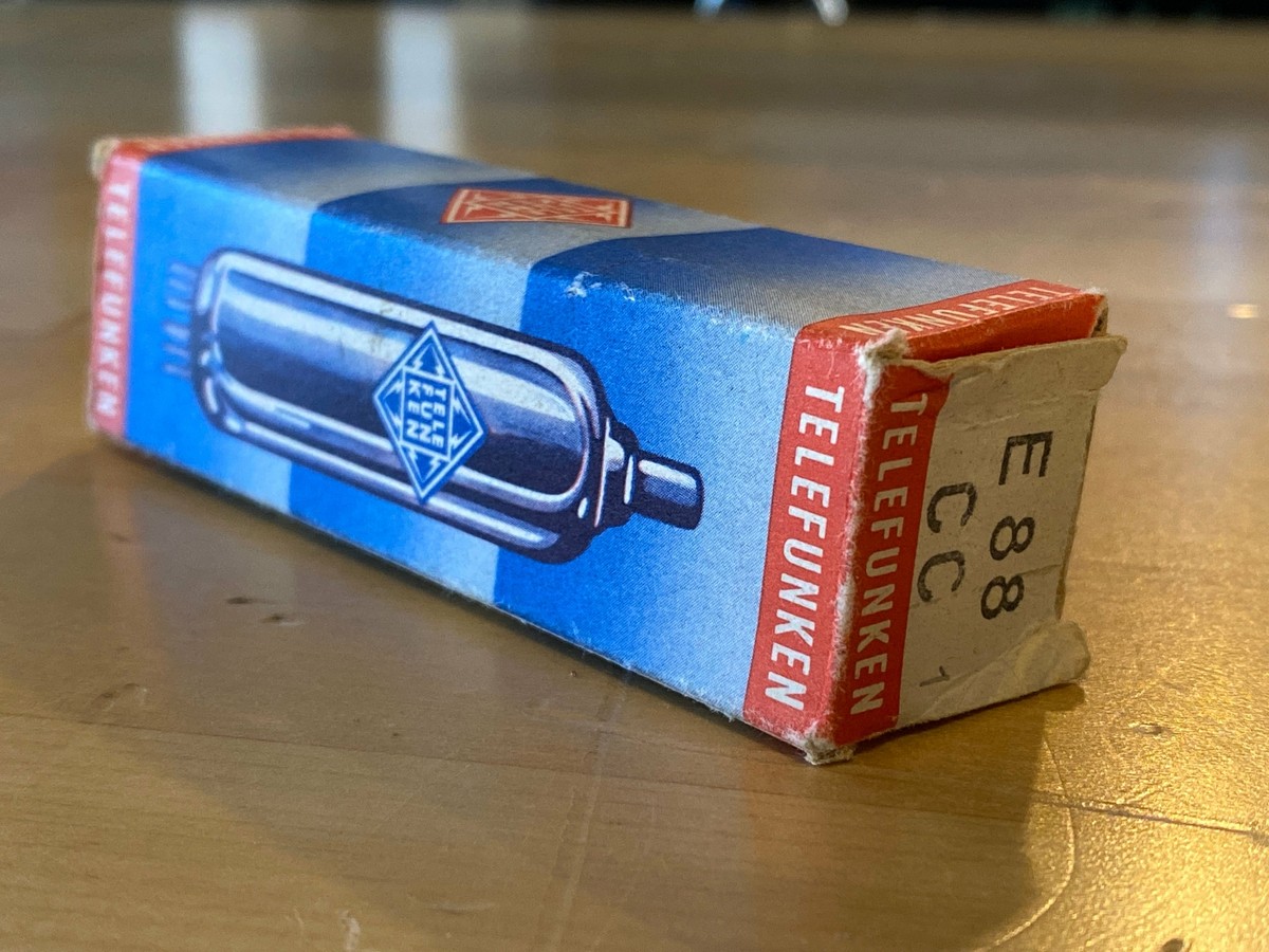 【SALE】TELEFUNKEN E88CC ダイヤマーク　ゴールドピン Telefunken E88CC Gold Pin 6922 w/Original Box, New Old Stock