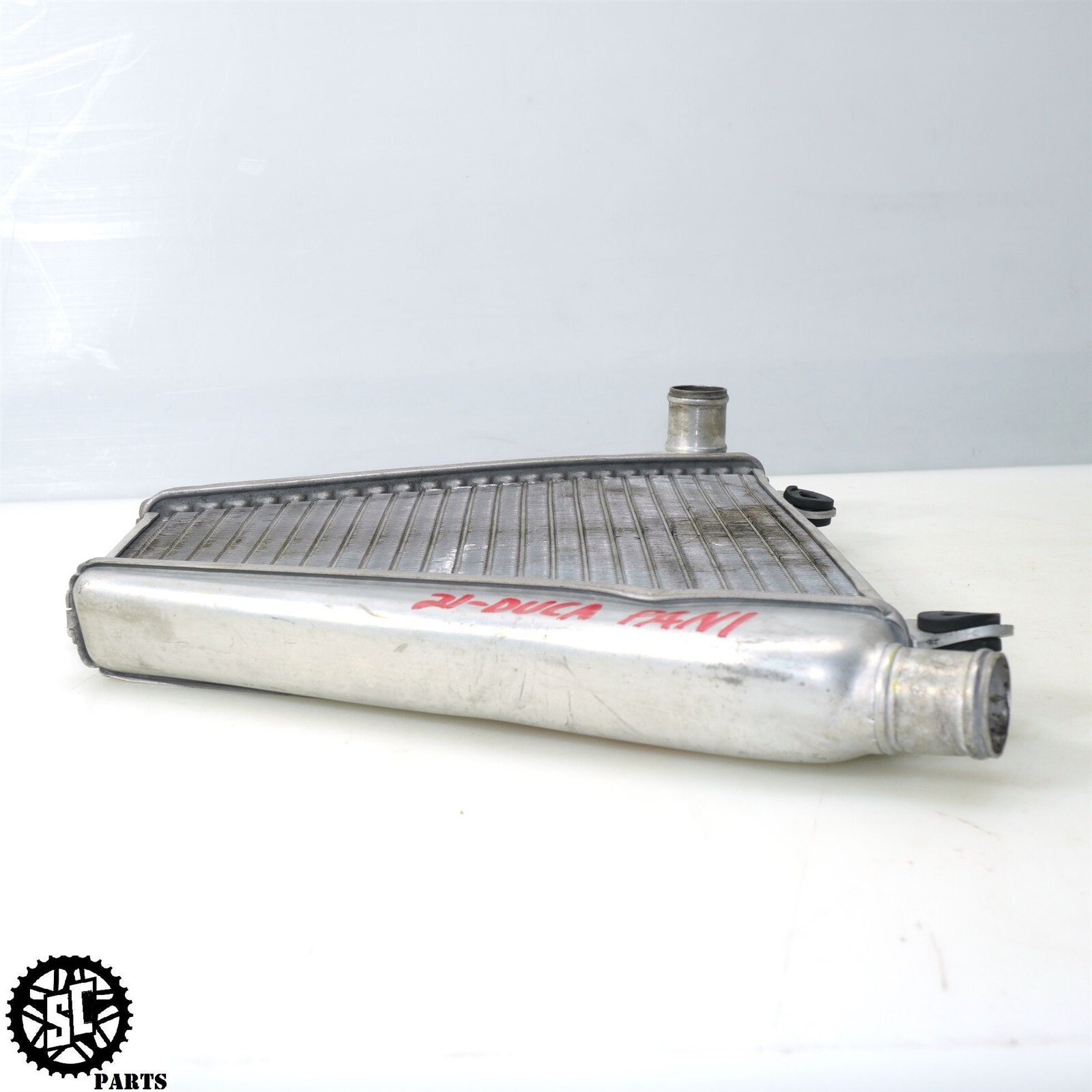 21-24 2021 DUCATI PANIGALE STREETFIGHTER V2 LOWER RADIATOR  