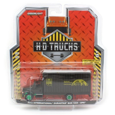 1/64 2013 International Box Van United Parcel Service UPS GREEN CHASE 33240-B