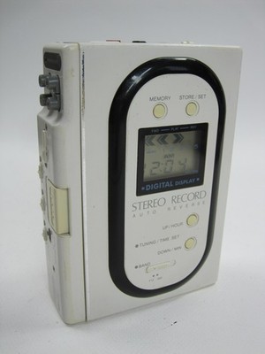 Vintage Aiwa HS-J380 Portable Stereo Radio Cassette Recorder Player (AS IS READ)