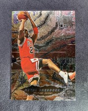 SHREDDERS Fleer  1996-97 Fleer Metal Shredders Michael Jordan Bulls #241 Insert.