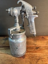 DeVilbiss JGA-502 Paint Spray Gun and Pot Nozzle No. 30