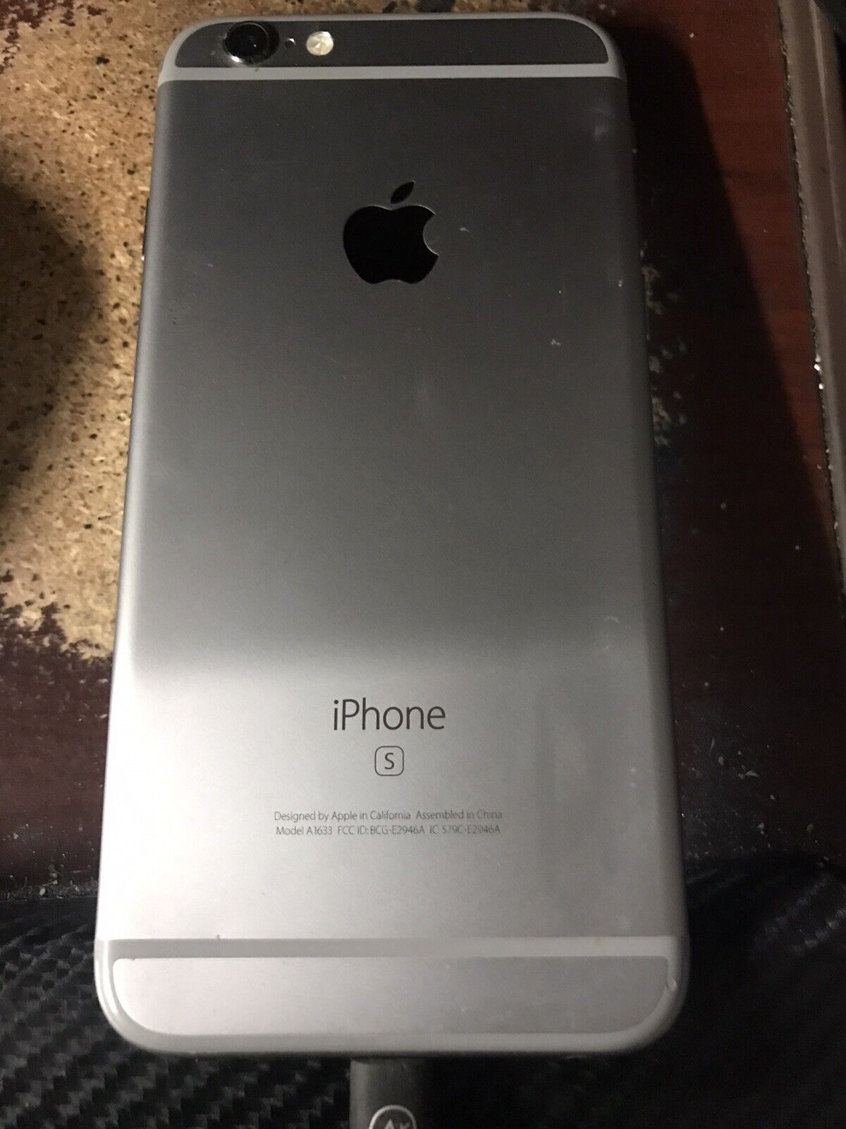 Apple iPhone 6s - 32GB - Silver (Unlocked) A1633 (CDMA + GSM) for 