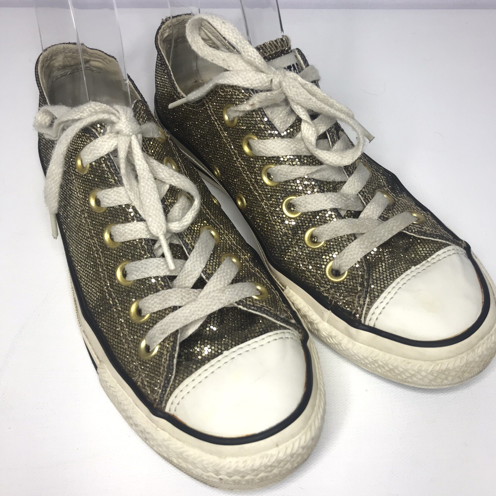 champagne converse