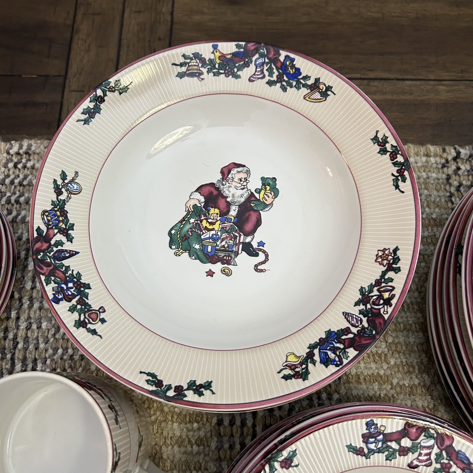 Fitz And Floyd Santa’s List 8 Settings 5 Piece Place Christmas China eBay