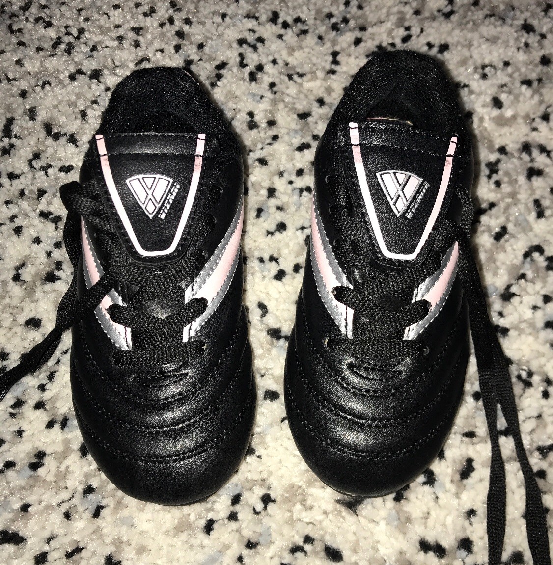 Youth Girls sz 10.5 Diadora Forza MD JR Black u0026amp; Pink Soccer Cleats |  eBay