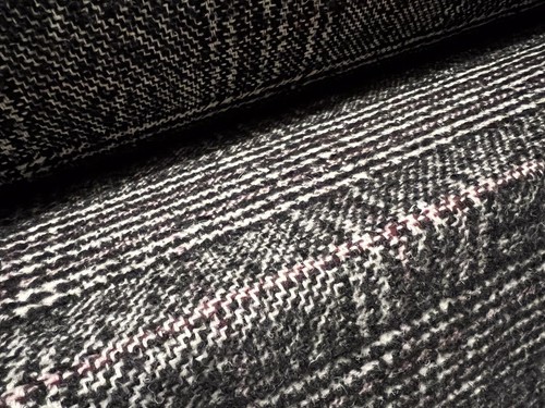 Wool Blend Heavyweight Bouclé Fabric, Per Metre - Check - Charcoal & Pink - 第 1/3 張圖片