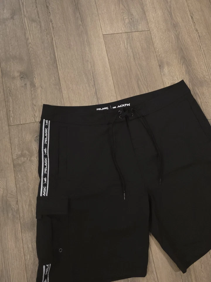 Мужские рыболовные шорты Pelagic Stretch Blackfin размер 40 - Изображение 2 из 4
