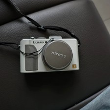 Panasonic LUMIX DMC-LX5 10.1MP 3.8X Optical Zoom Digital Camera White