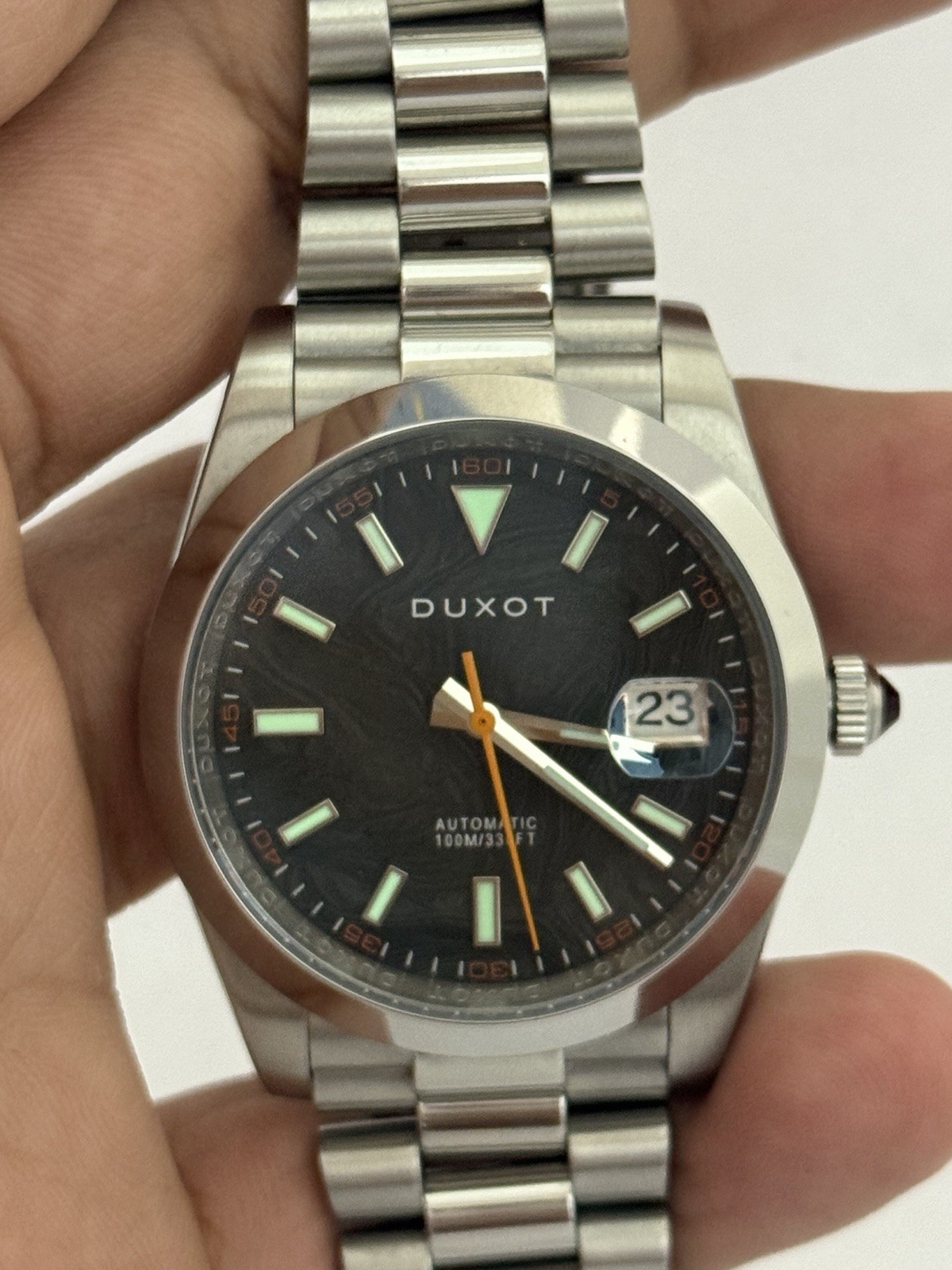 Duxot Vezeto Automatic Stainless Steel Black Dial 100m Date Indicator Watch image 6